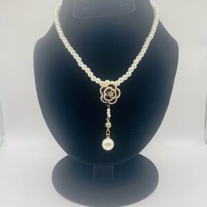 Camellia 15” Necklace-NEW